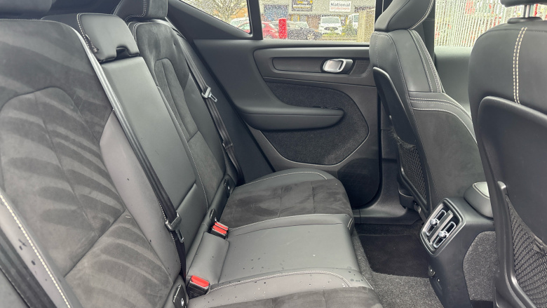 Volvo Xc40 170kW Recharge Ultimate 69kWh 5dr Auto Electric Estate